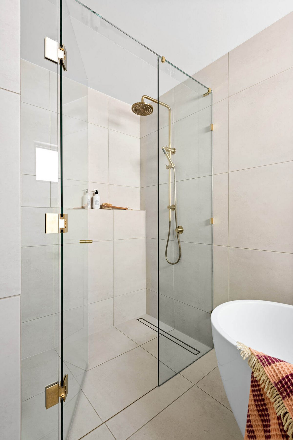 A custom designed bathroom. Designed and built by MJ Harris Group.