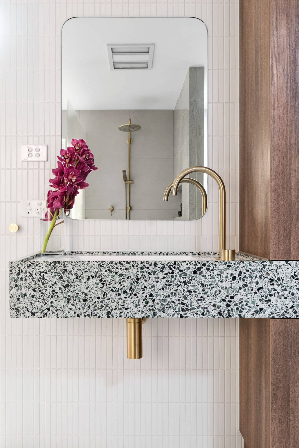 A custom designed bathroom. Designed and built by MJ Harris Group.