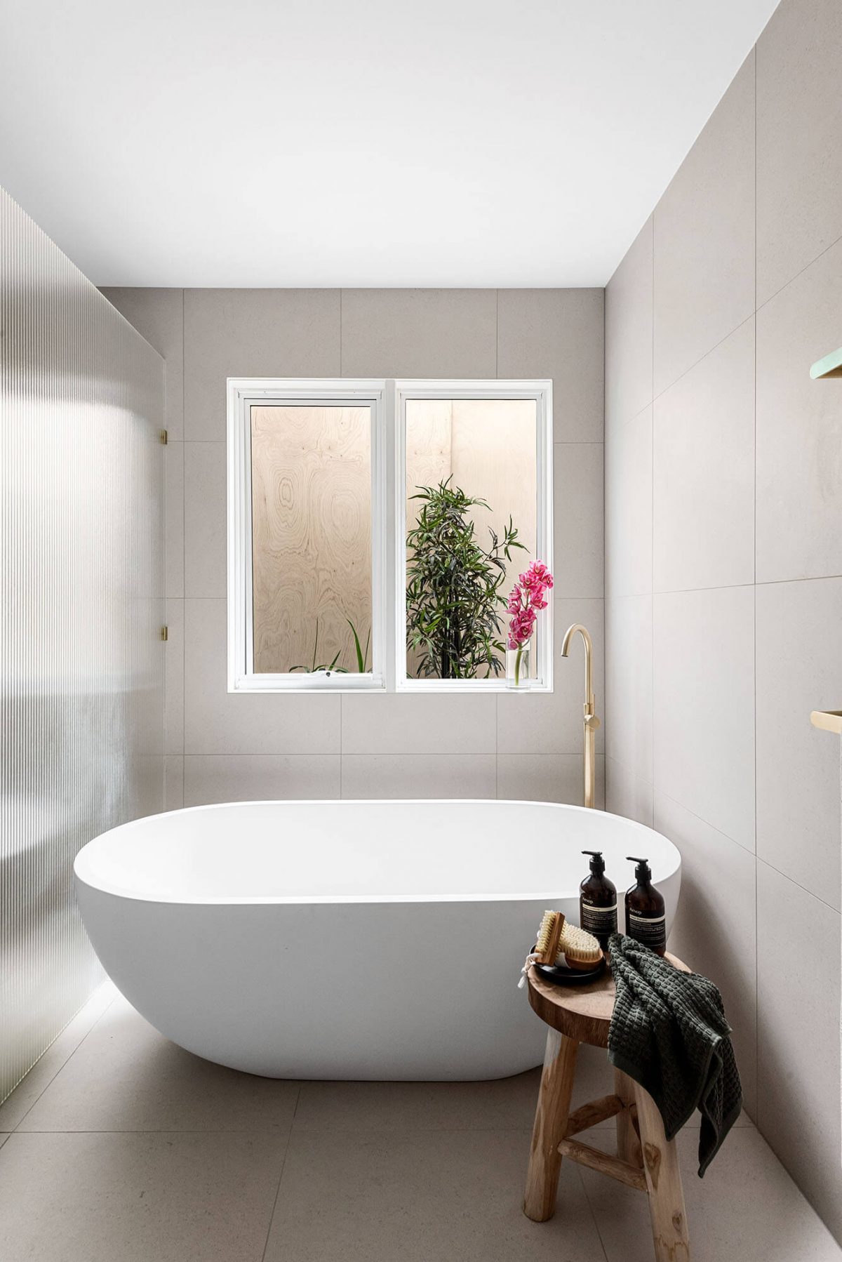 A custom designed bathroom. Designed and built by MJ Harris Group.