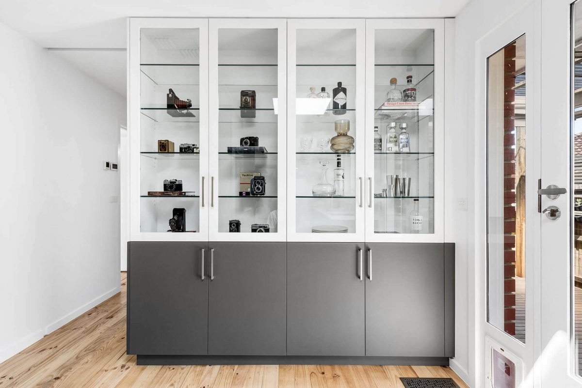 A custom designed kitchen. Designed and built by MJ Harris Group.