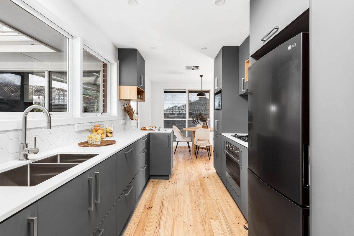 A custom designed kitchen. Designed and built by MJ Harris Group.