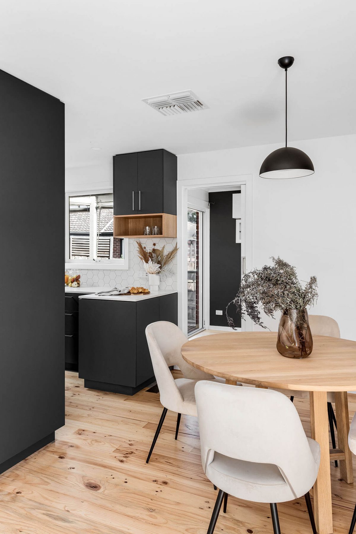 A custom designed kitchen. Designed and built by MJ Harris Group.