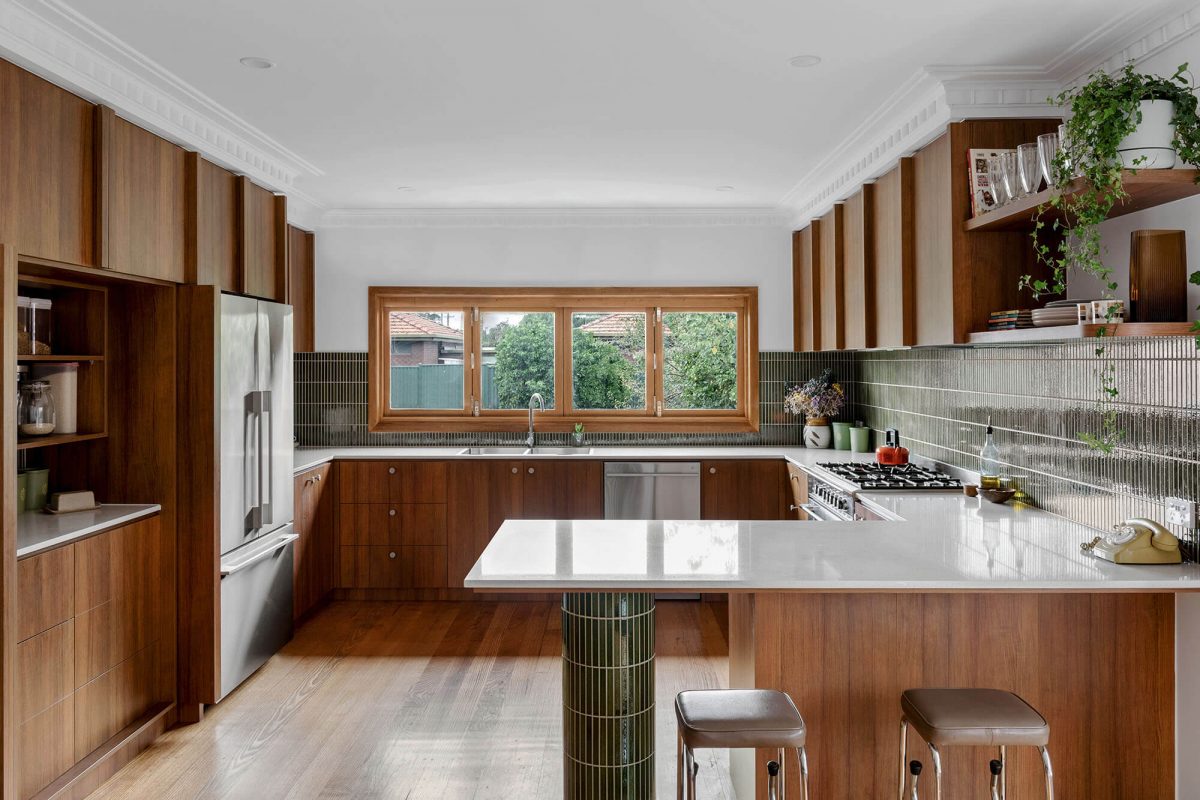A custom designed vintage style kitchen. Designed and built by MJ Harris Group.