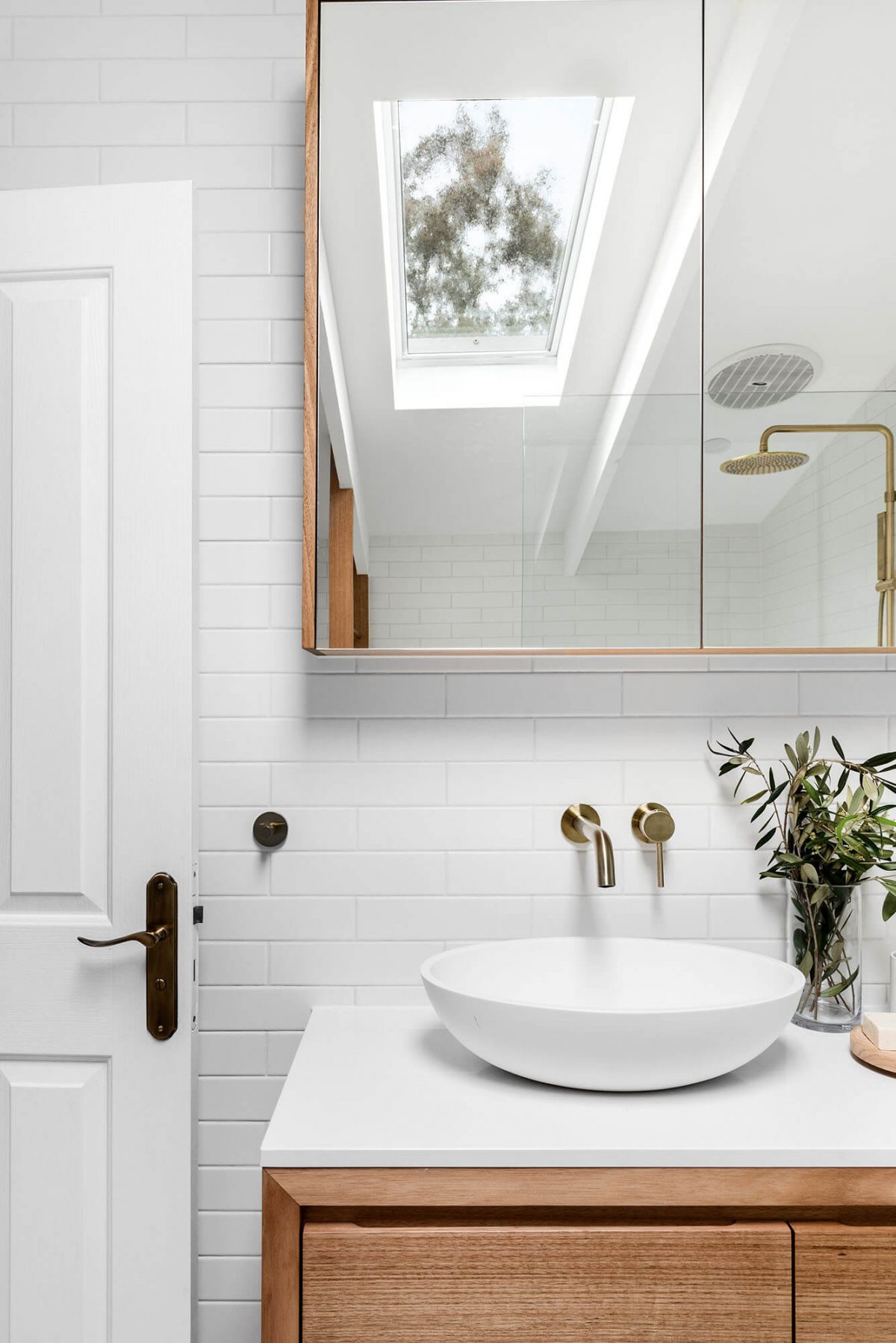 A custom designed bathroom. Designed and built by MJ Harris Group.