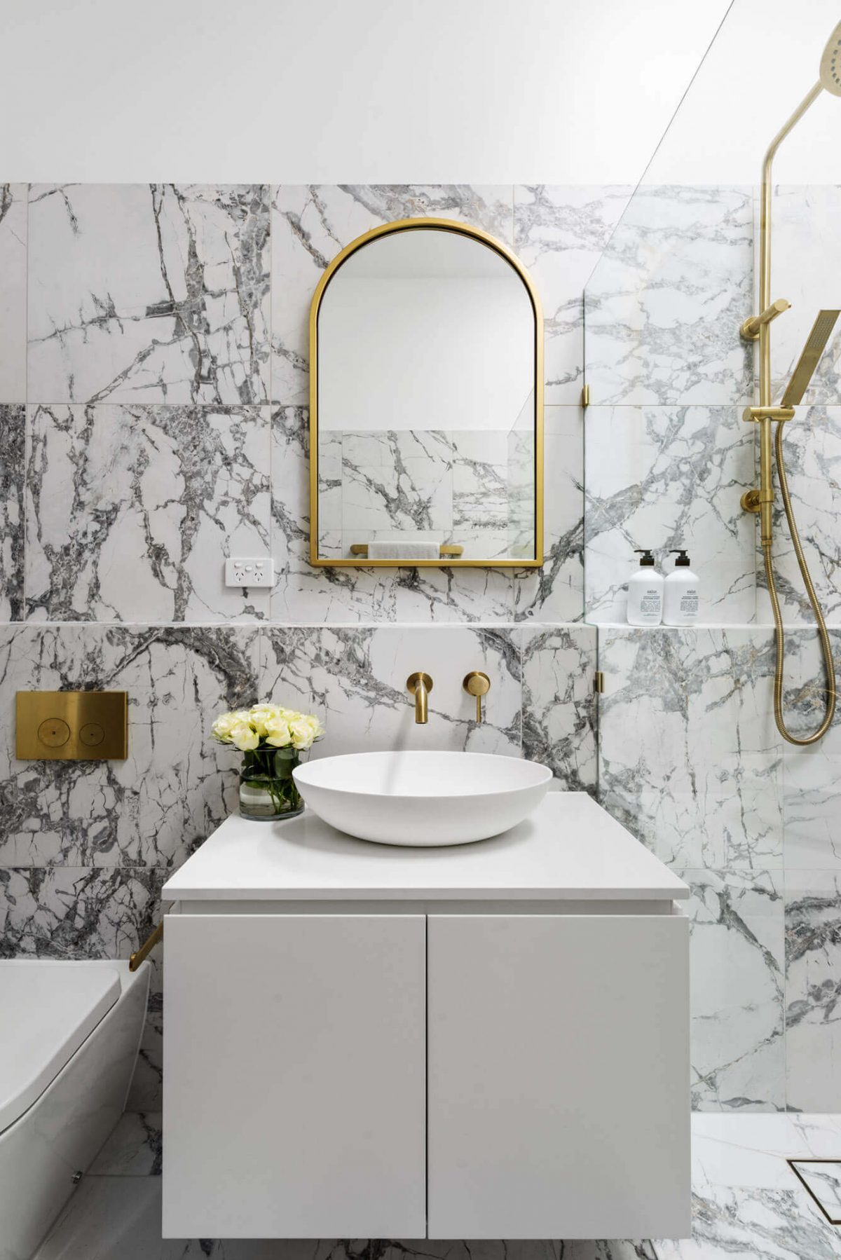 A custom designed bathroom. Designed and built by MJ Harris Group.