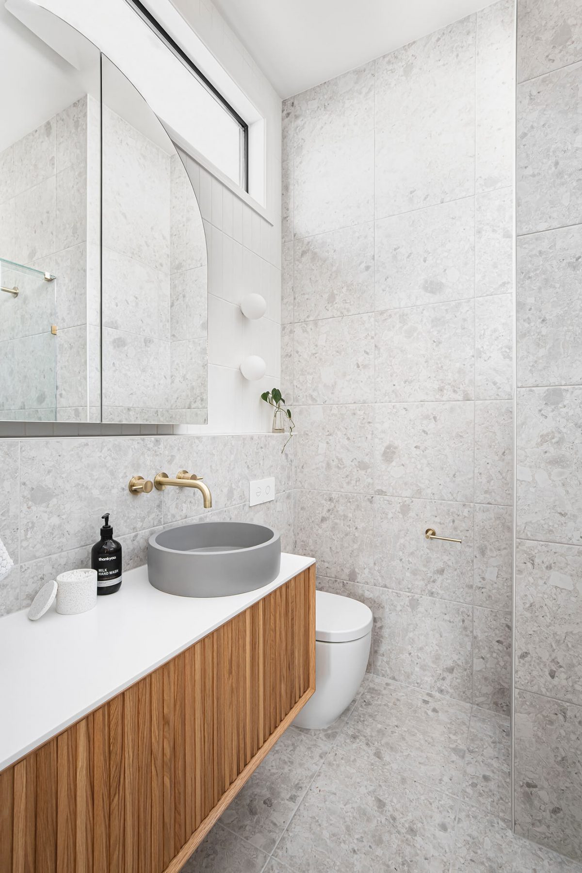 A custom designed bathroom. Designed and built by MJ Harris Group.