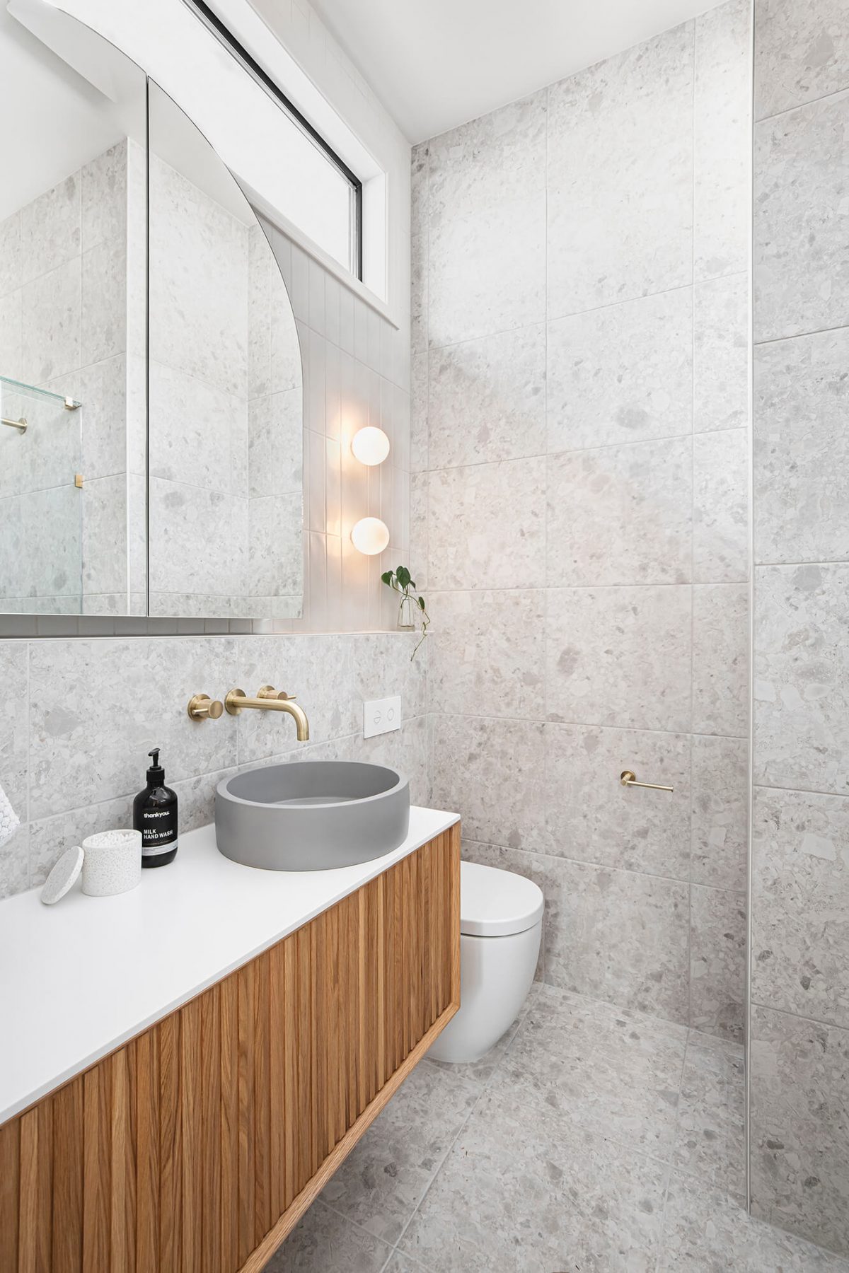 A custom designed bathroom. Designed and built by MJ Harris Group.