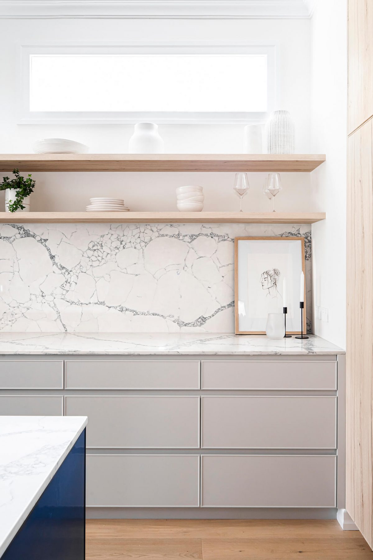 A custom designed kitchen. Designed and built by MJ Harris Group.