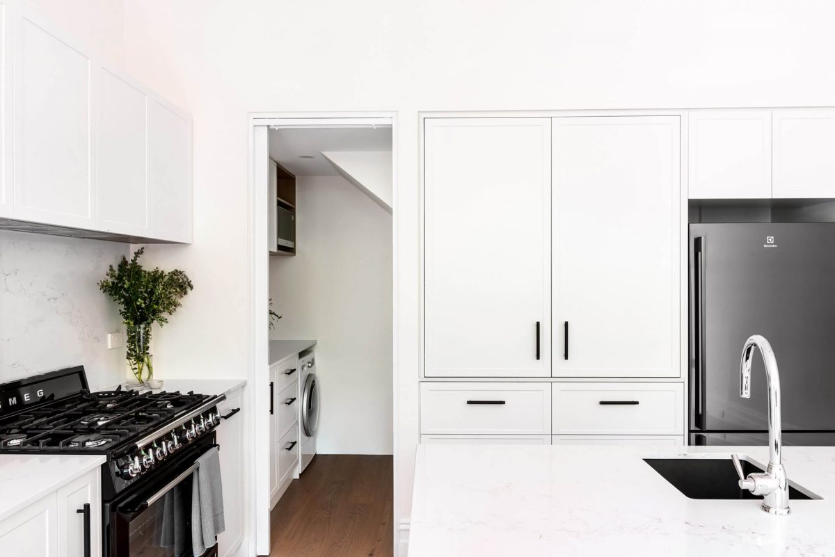 A custom designed kitchen featuring custom joinery. Designed and built by MJ Harris Group. #MJHxRutlandSt