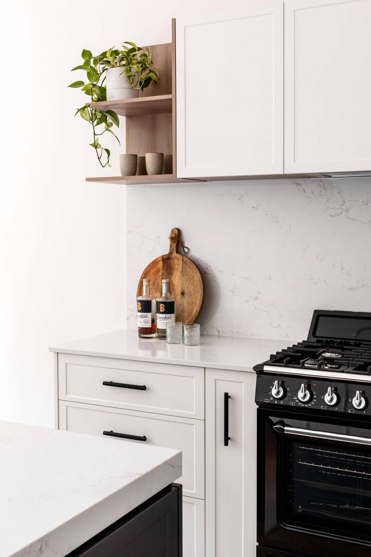 A custom designed kitchen featuring custom joinery. Designed and built by MJ Harris Group. #MJHxRutlandSt