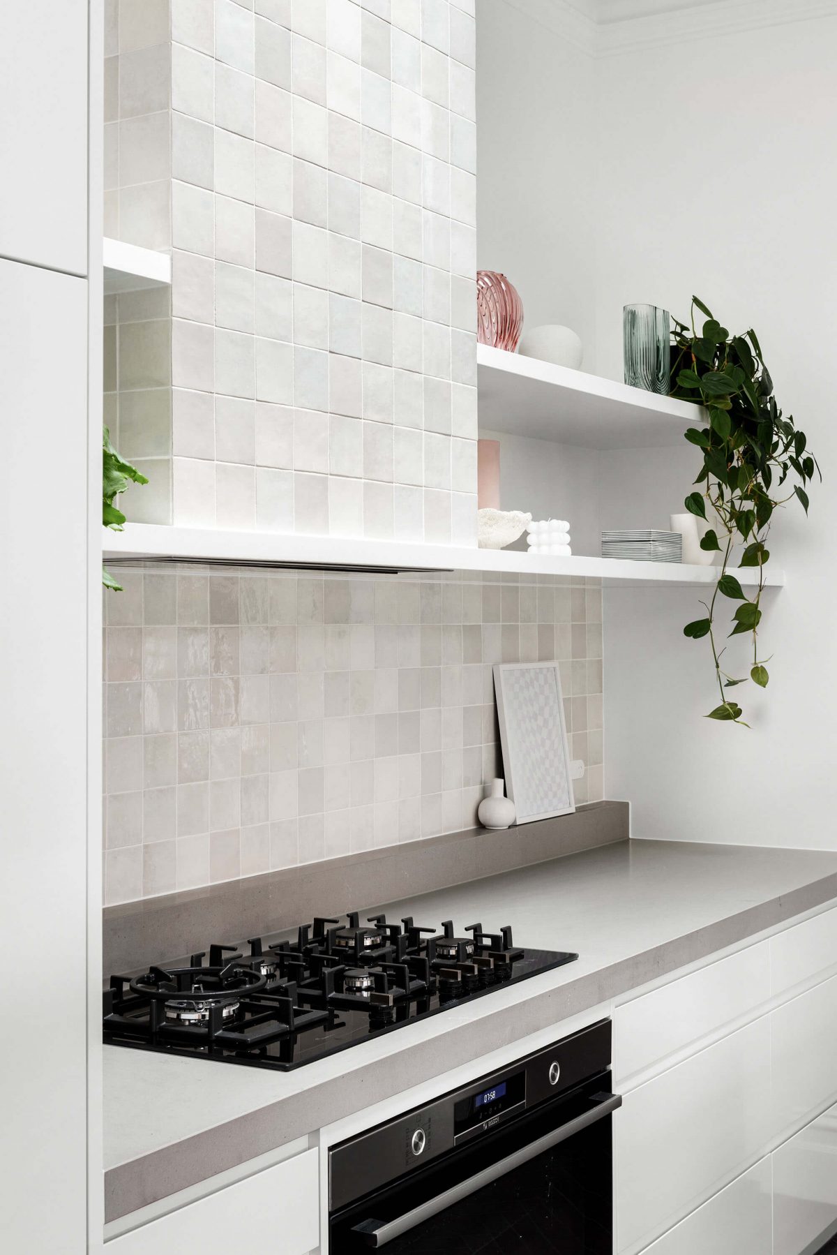 A custom designed kitchen featuring custom joinery. Designed and built by MJ Harris Group. #MJHxRoyalAve
