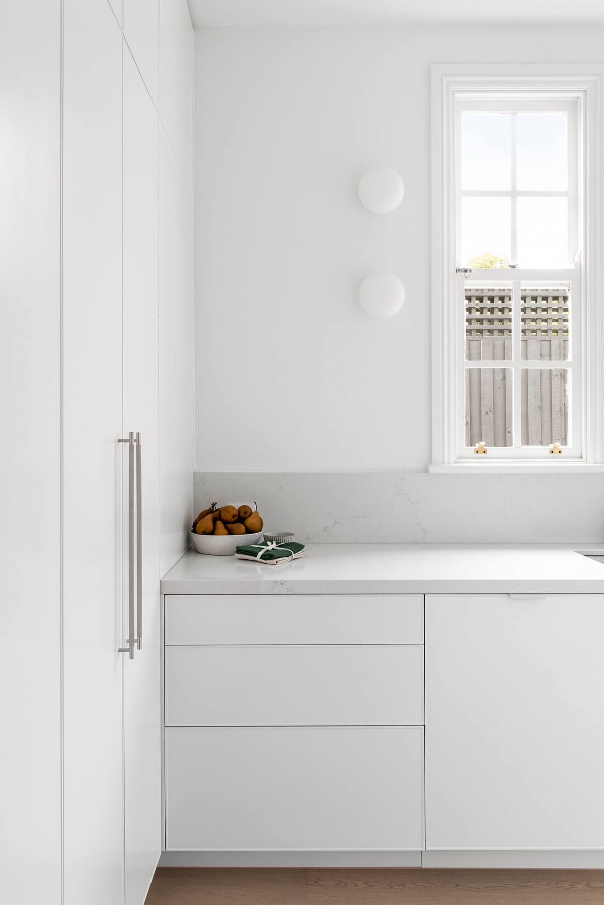 A custom designed butlers pantry featuring custom joinery. Designed and built by MJ Harris Group. #MJHxFitzgibbonCres