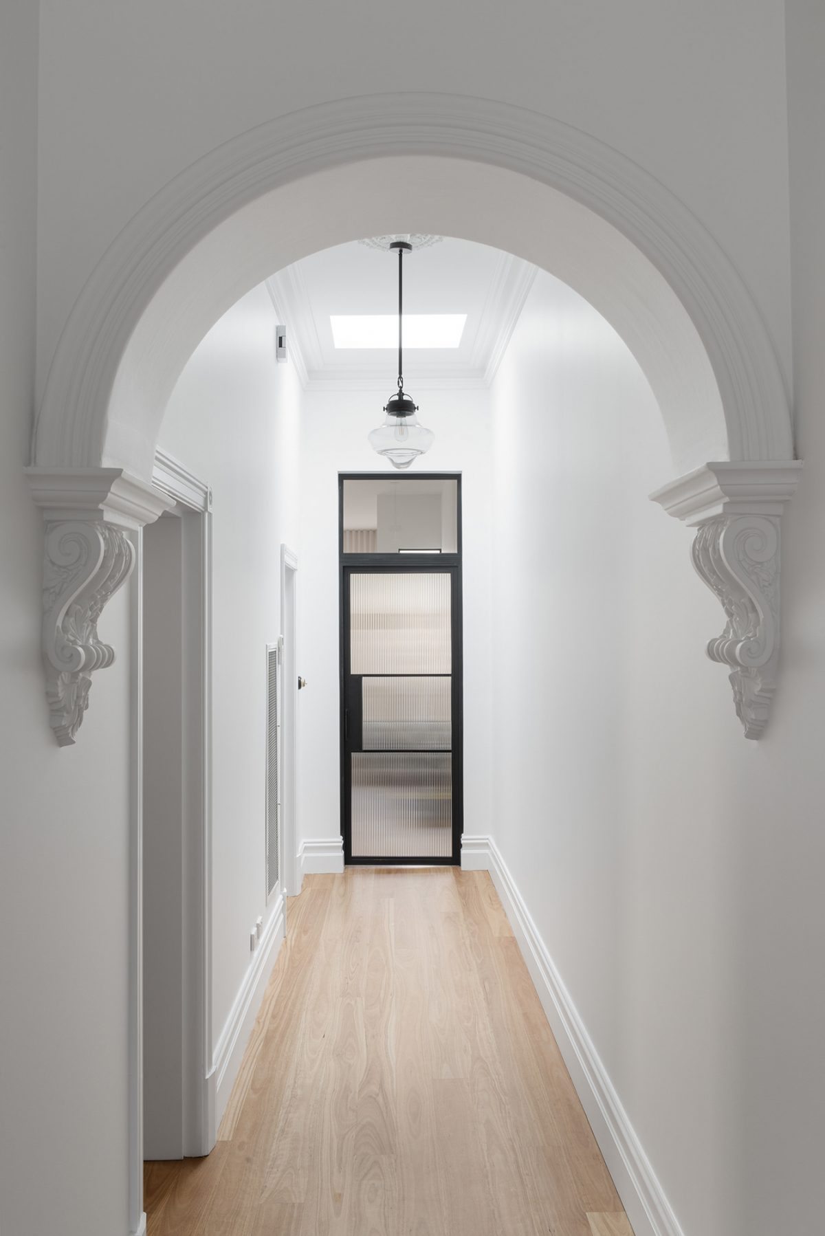 A custom designed entertaining space featuring custom joinery. Designed and built by MJ Harris Group. #MJHxAlbionSt
