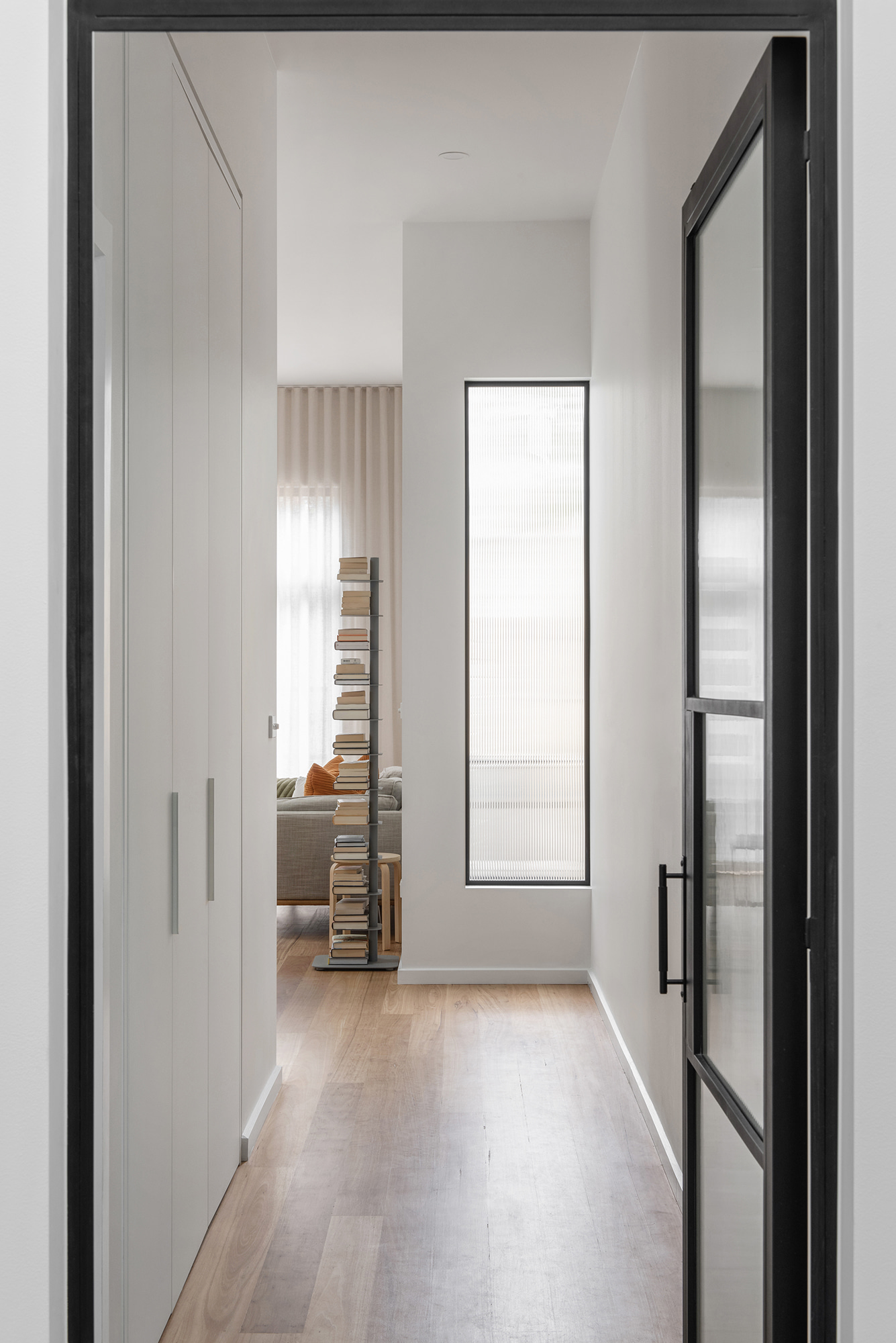 A custom designed entertaining space featuring custom joinery. Designed and built by MJ Harris Group. #MJHxAlbionSt