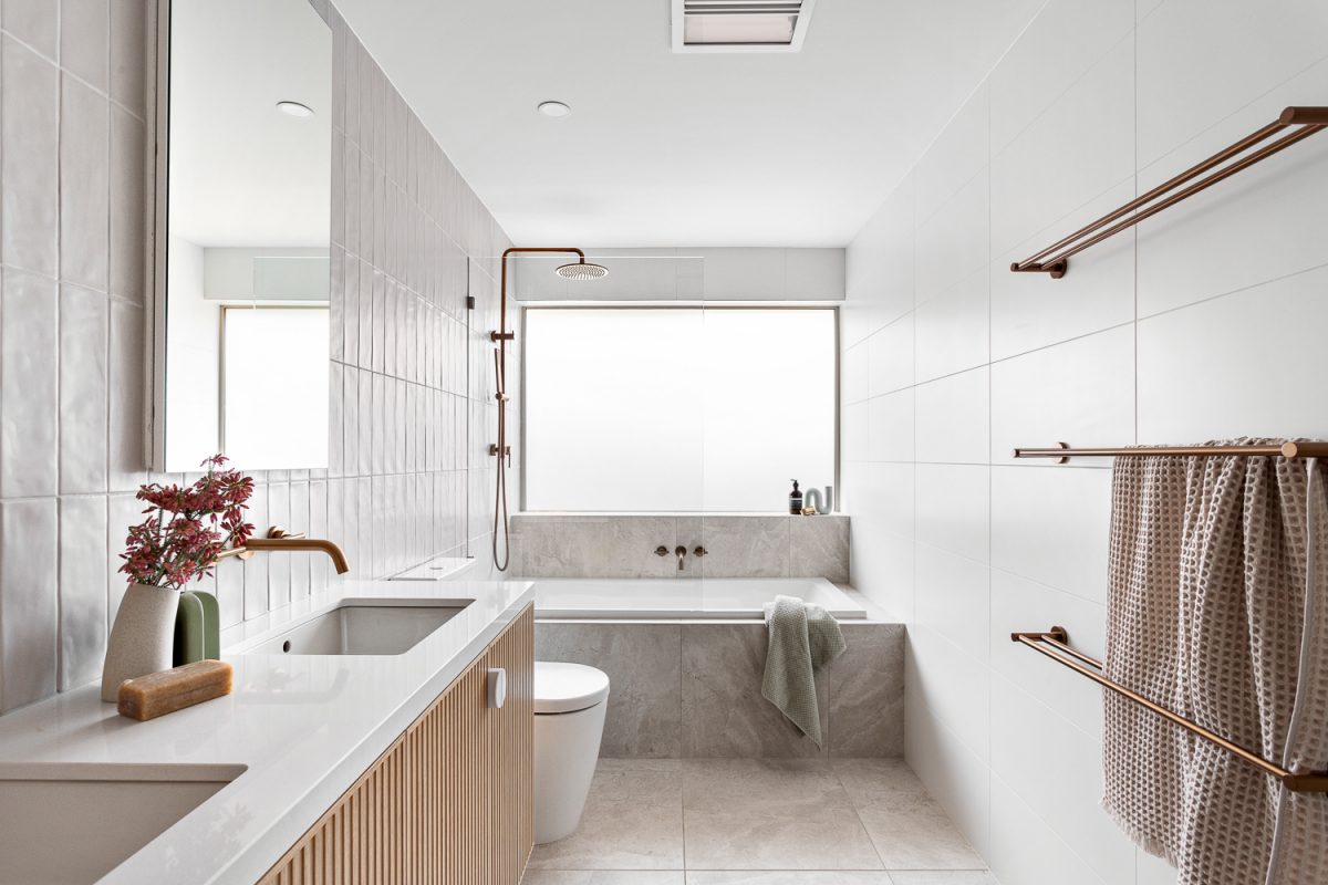 A custom designed bathroom. Designed and built by MJ Harris Group. #MJHxBurrowyeCres