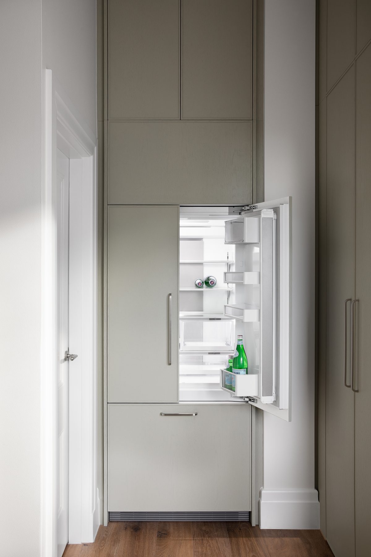 A custom designed kitchen featuring custom joinery in green. Designed and built by MJ Harris Group. #MJHxValentineGrove