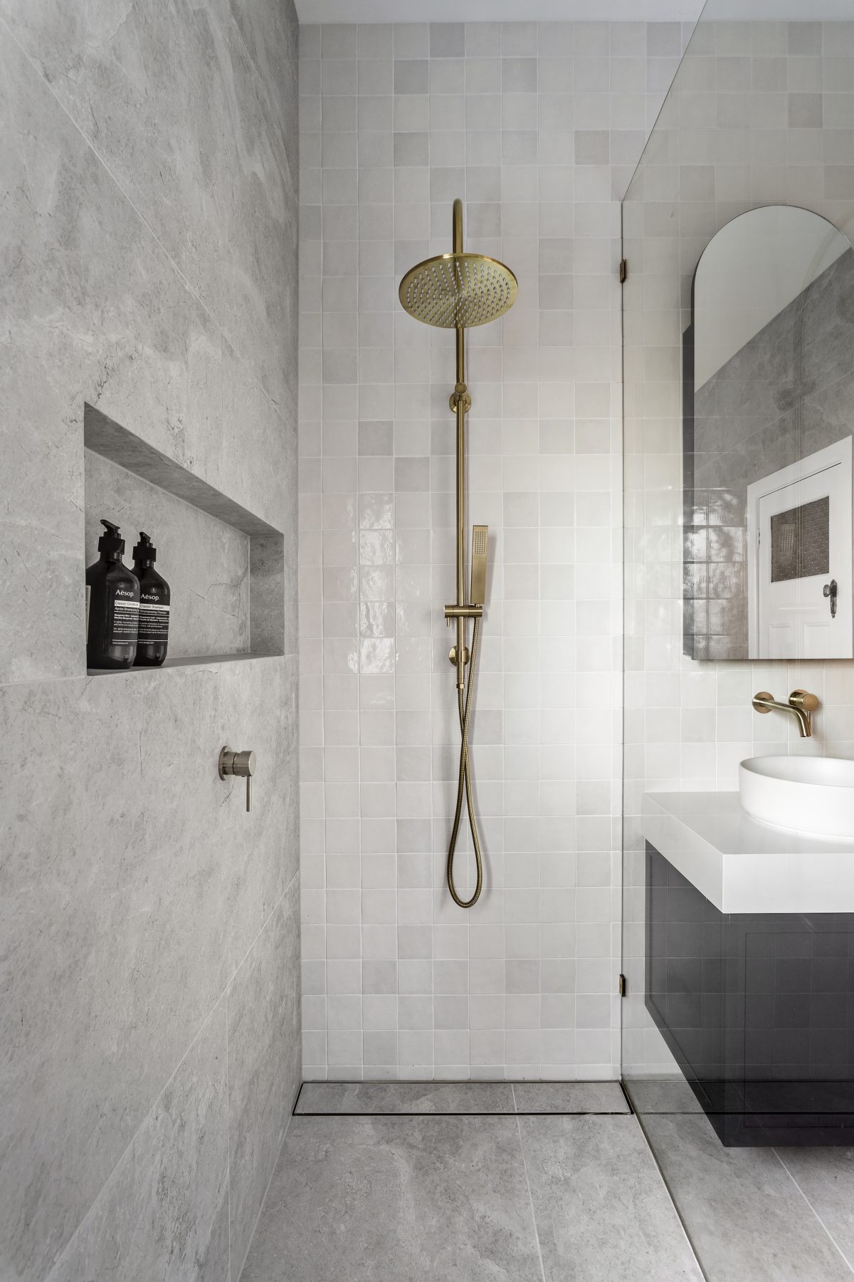 A custom designed bathroom. Designed and built by MJ Harris Group.